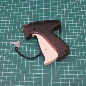 TAG GUN SAGA 60 X / ALAT TEMBAK PASANG LABEL / MERK