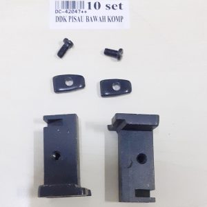 42047++ Lower Knife Holder Dudukan Pisau Bawah Mesin Obras DC ( 1 SET )