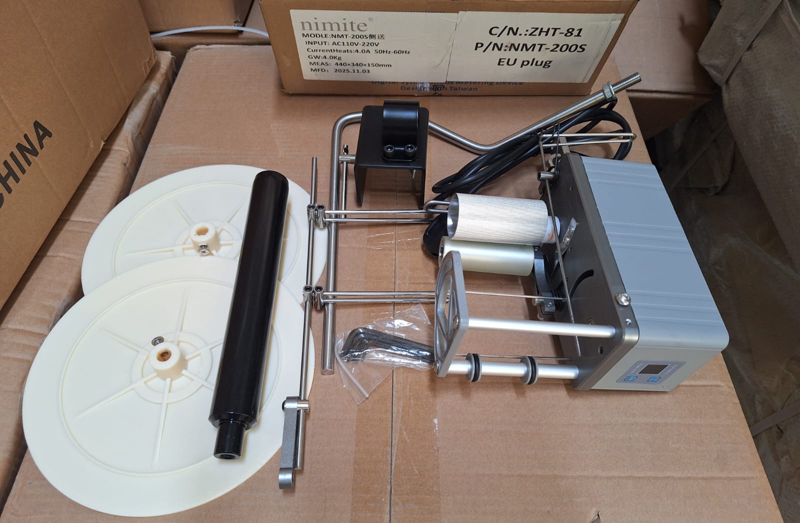 MESIN PENGUMPAN PITA/KARET SAMPING SINKRON DIGITAL NIMITE NMT-200S